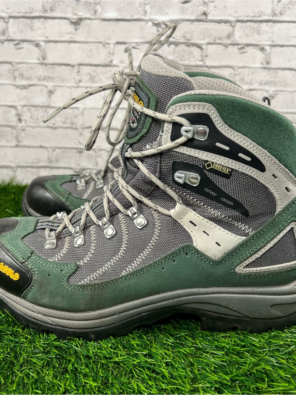 Asolo Fission GV GoreTex Boots Womens 9.5 Green Leather Hiking Trail Vibram Sole
